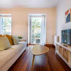 https://charming-central-getaway.sansebastianhotels.net